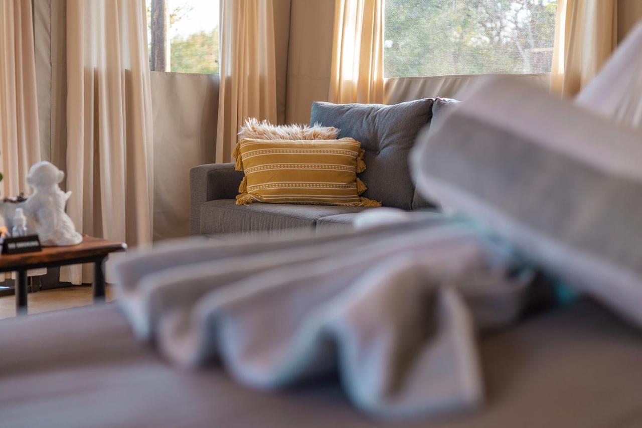 Umkumbe Bush Lodge - Luxury Tented Camp Riserva di Sabi Sand Esterno foto