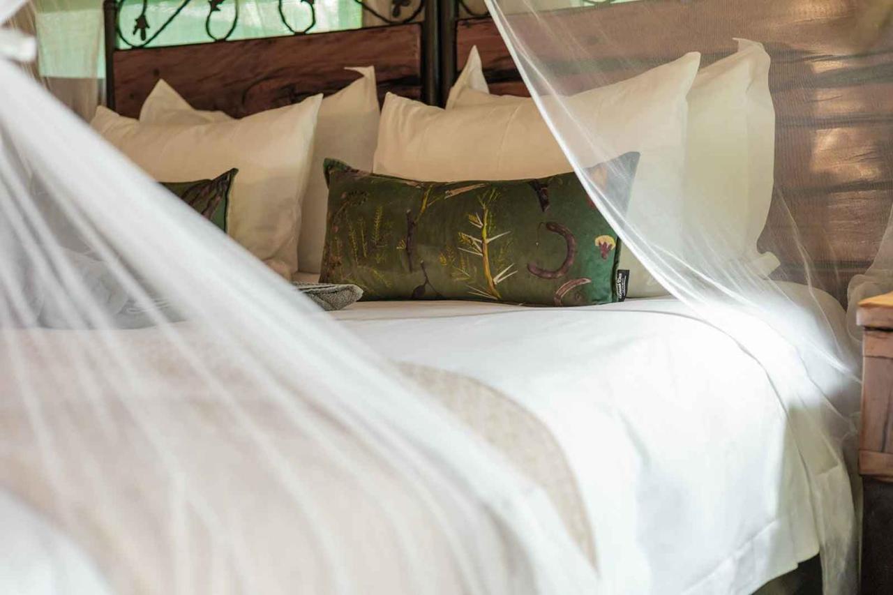 Umkumbe Bush Lodge - Luxury Tented Camp Riserva di Sabi Sand Esterno foto
